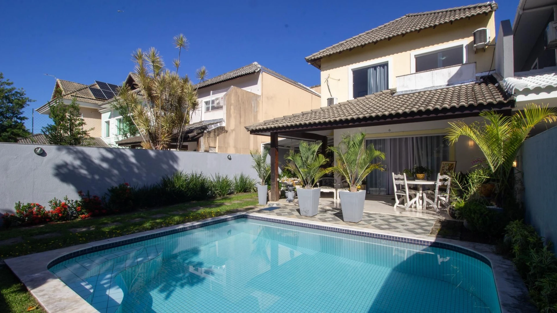 Furnished house with 4 bedrooms and private garden — photo 39