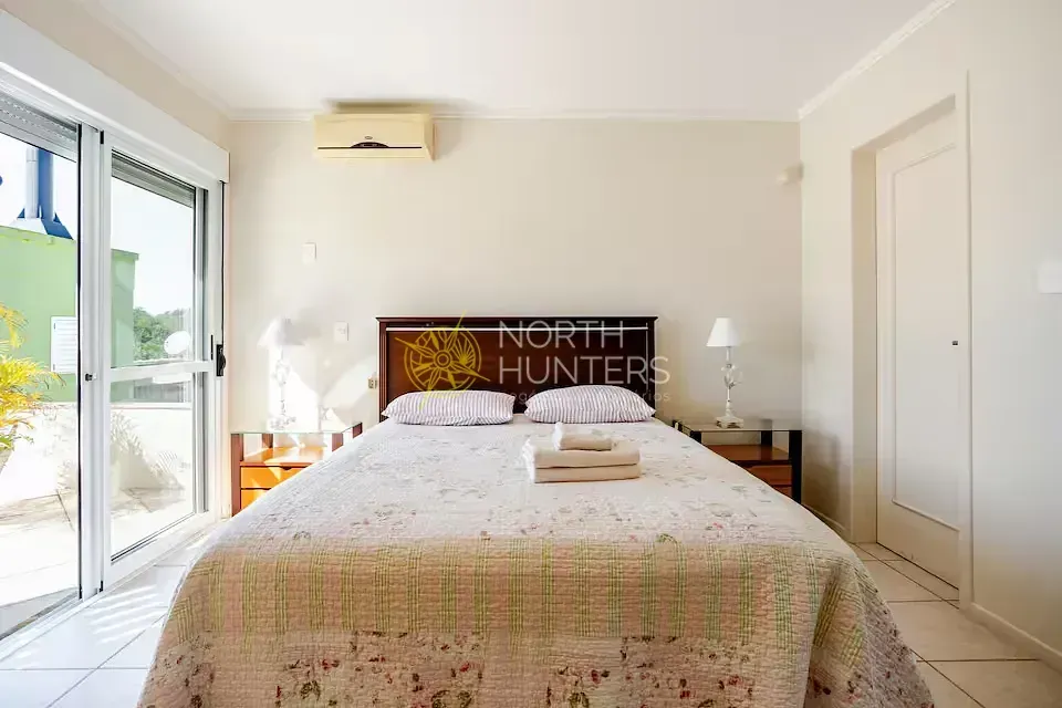 Casa amueblada con 3 dormitorios y 2 suites, 400 m² — photo 3