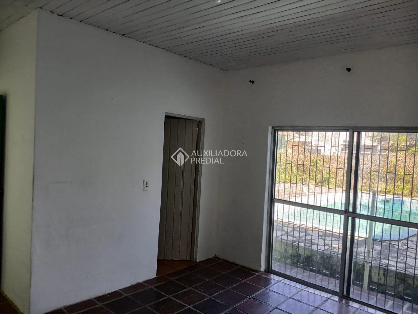 3-bedroom house with a mountain view in Florianópolis — photo 8