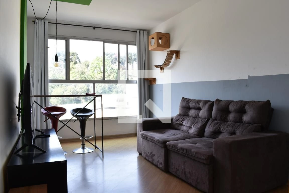 One-bedroom apartment with a home office in Curitiba