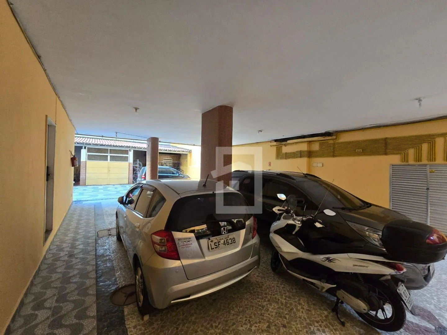 1-bedroom apartment with 24-hour concierge and 32 m² — photo 36