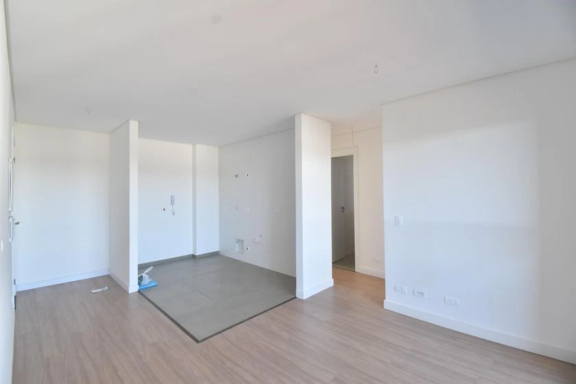Apartment with 2 bedrooms, balcony and 1 parking spot — photo 11