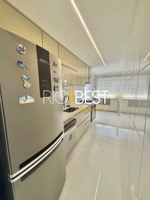 Furnished 3-bedroom apartment with open-plan gas kitchen — photo 3
