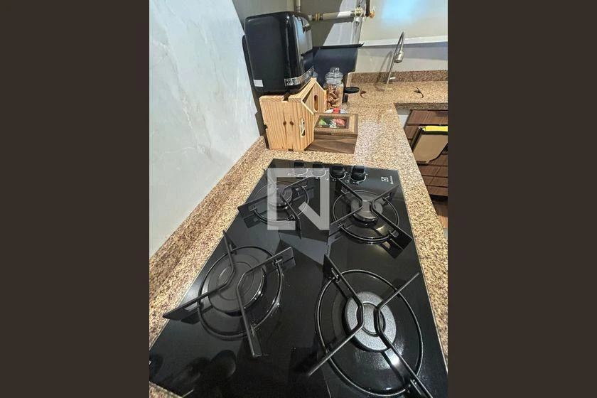 Мебльована квартира 45 м² з 2 спальнями та балконом — photo 32