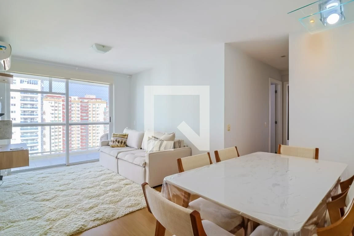 Apartamento mobiliado com 2 quartos, varanda e vaga — photo 7