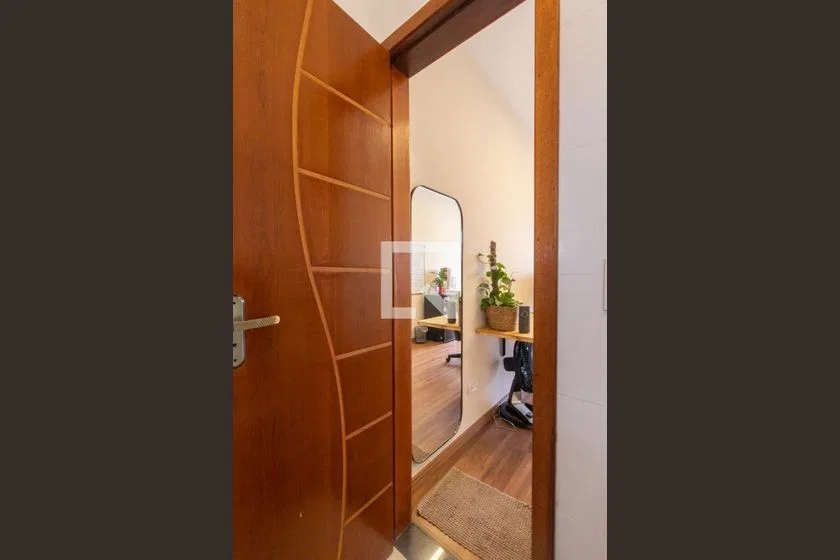 Furnished 2-bedroom house with 1 en-suite and private yard — photo 18