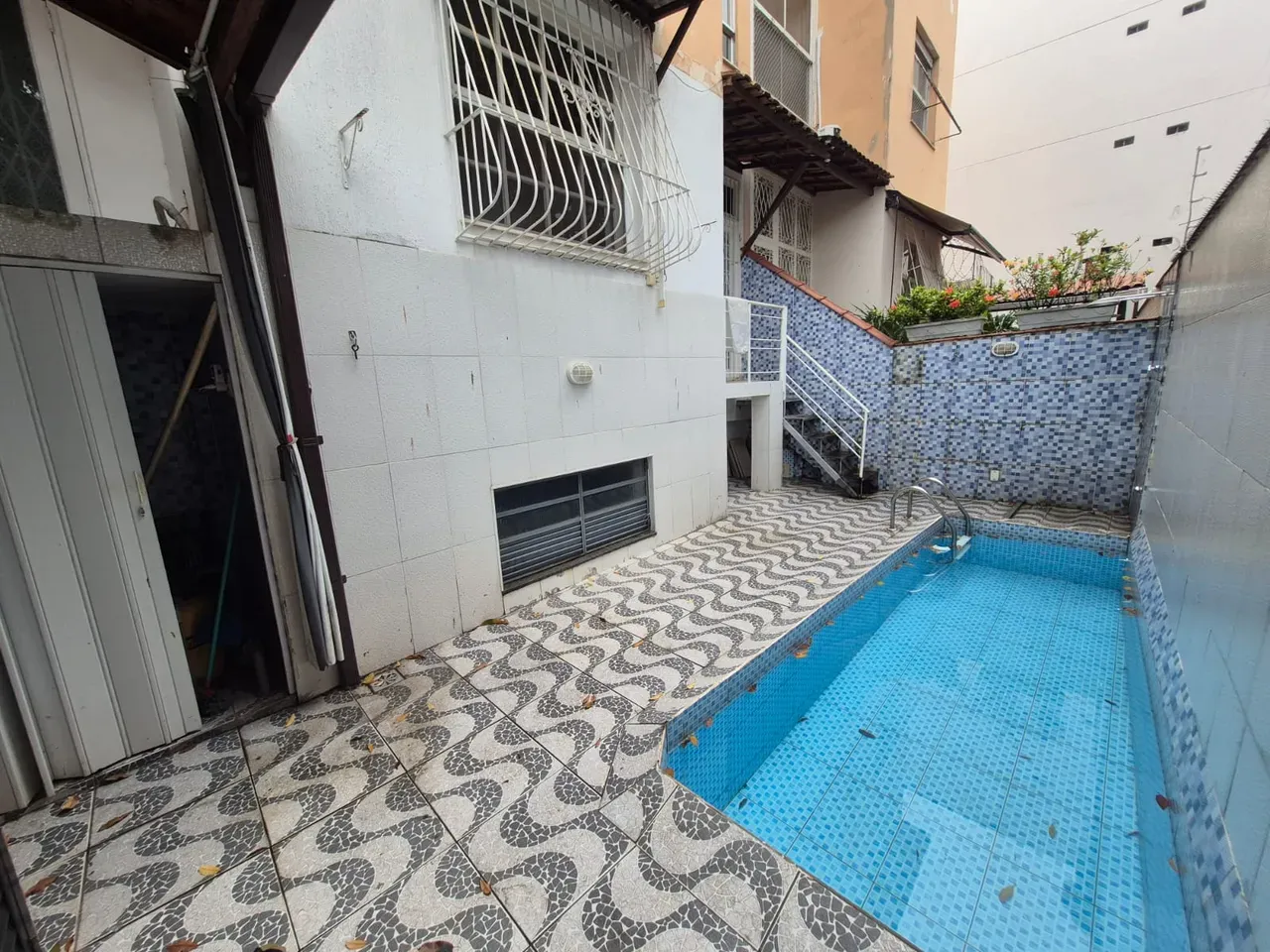 Departamento de 3 dormitorios en edificio con piscina — photo 16