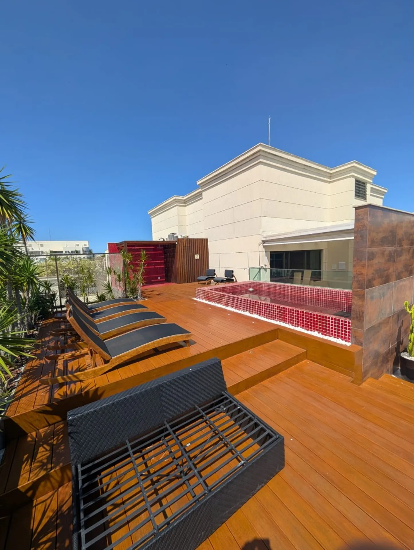 Apartment, 370 m², with a grill on the balcony — photo 14