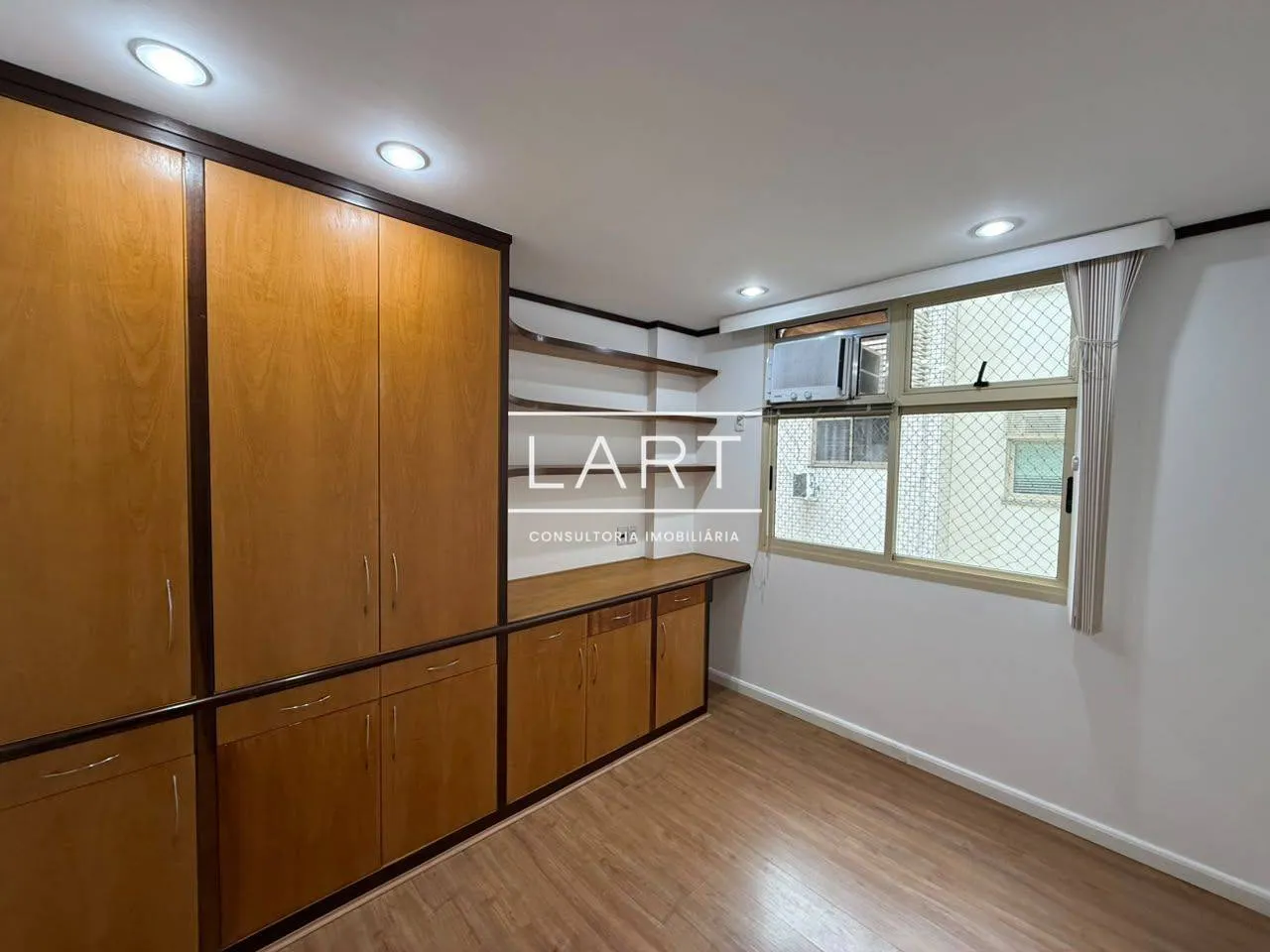 Apartamento de 3 quartos em condomínio com piscina — photo 3