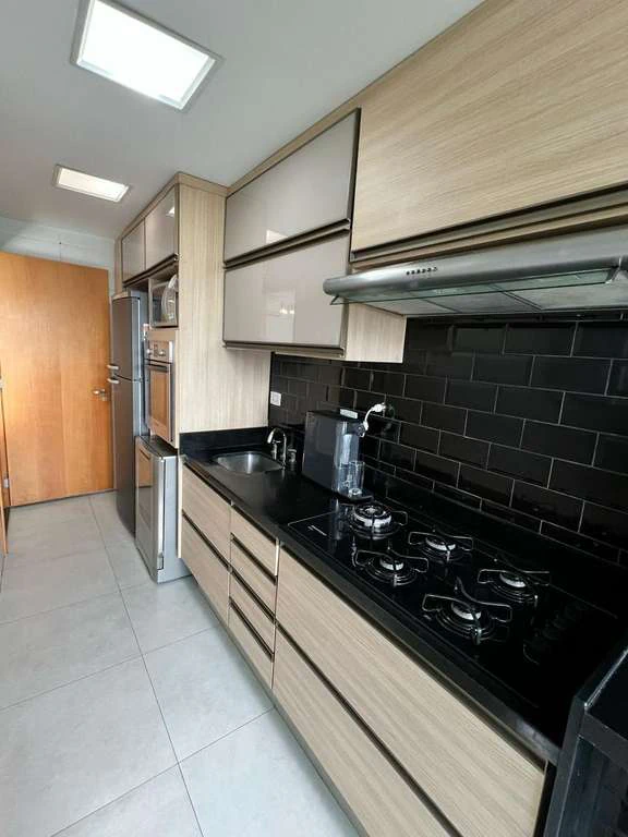 Furnished rental duplex with 4 bedrooms and private BBQ — photo 8