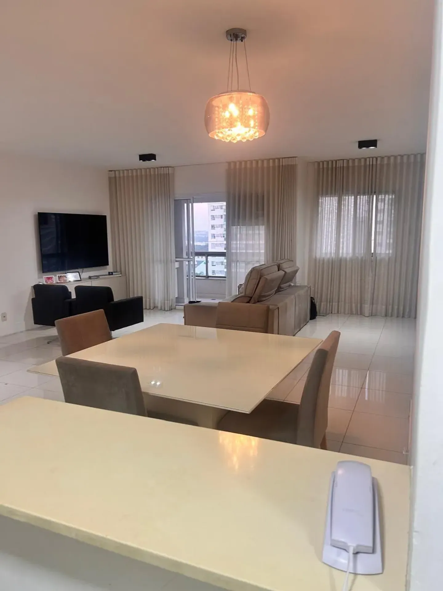 4-bedroom apartment with a grill on the balcony — photo 30