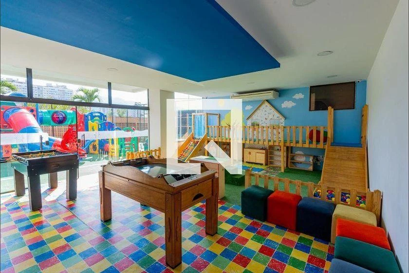 3-bedroom apartment in a building with a gym — photo 49