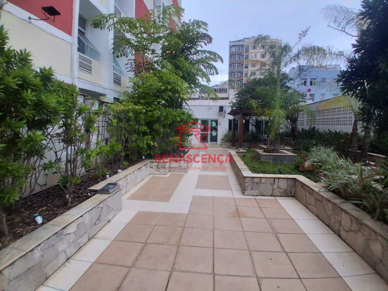 Apartamento amueblado de 1 dormitorio con zona de lavado — photo 11