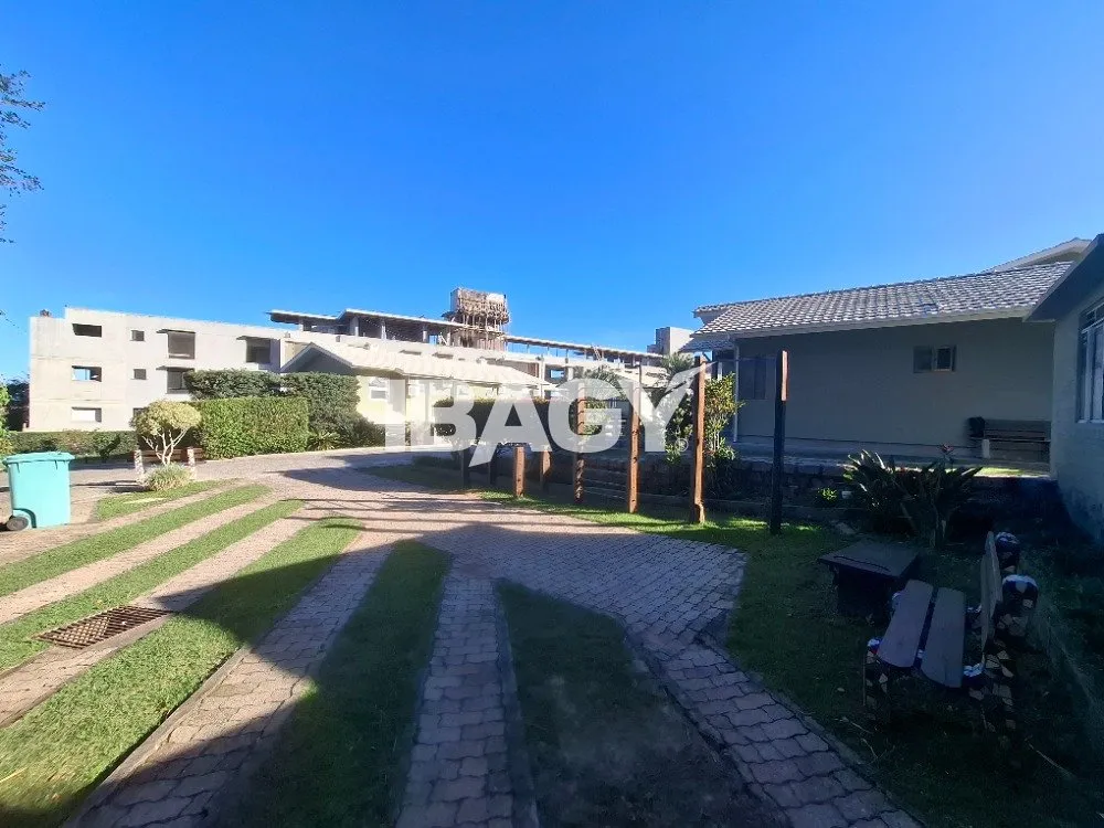 House with 3 bedrooms and 246 m², open-plan kitchen — photo 31