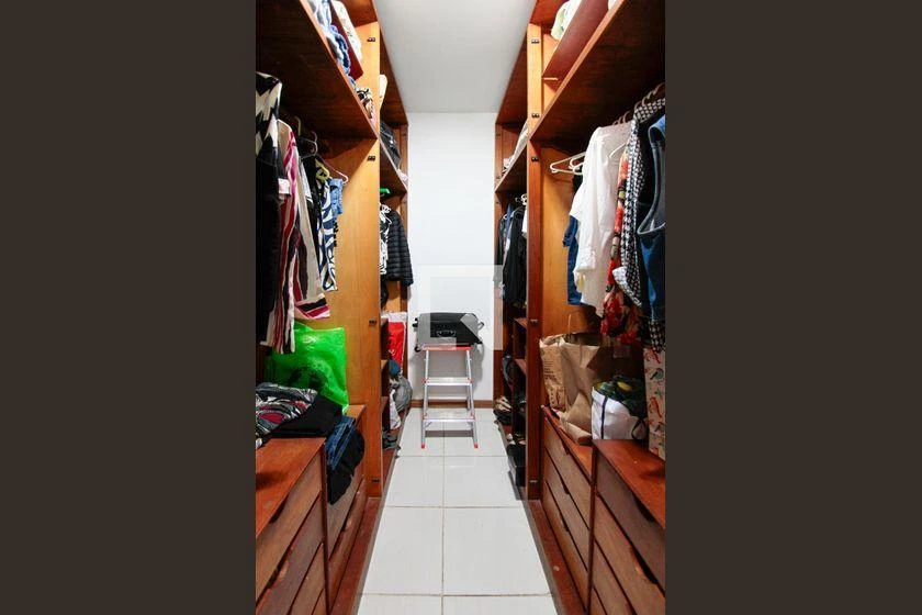 Casa mobiliada com 4 quartos e cozinha em conceito aberto — photo 12
