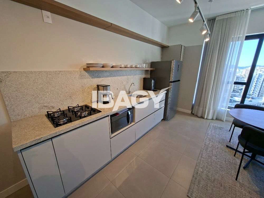 Studio mobiliado com 1 dormitório e 1 banheiro — photo 2