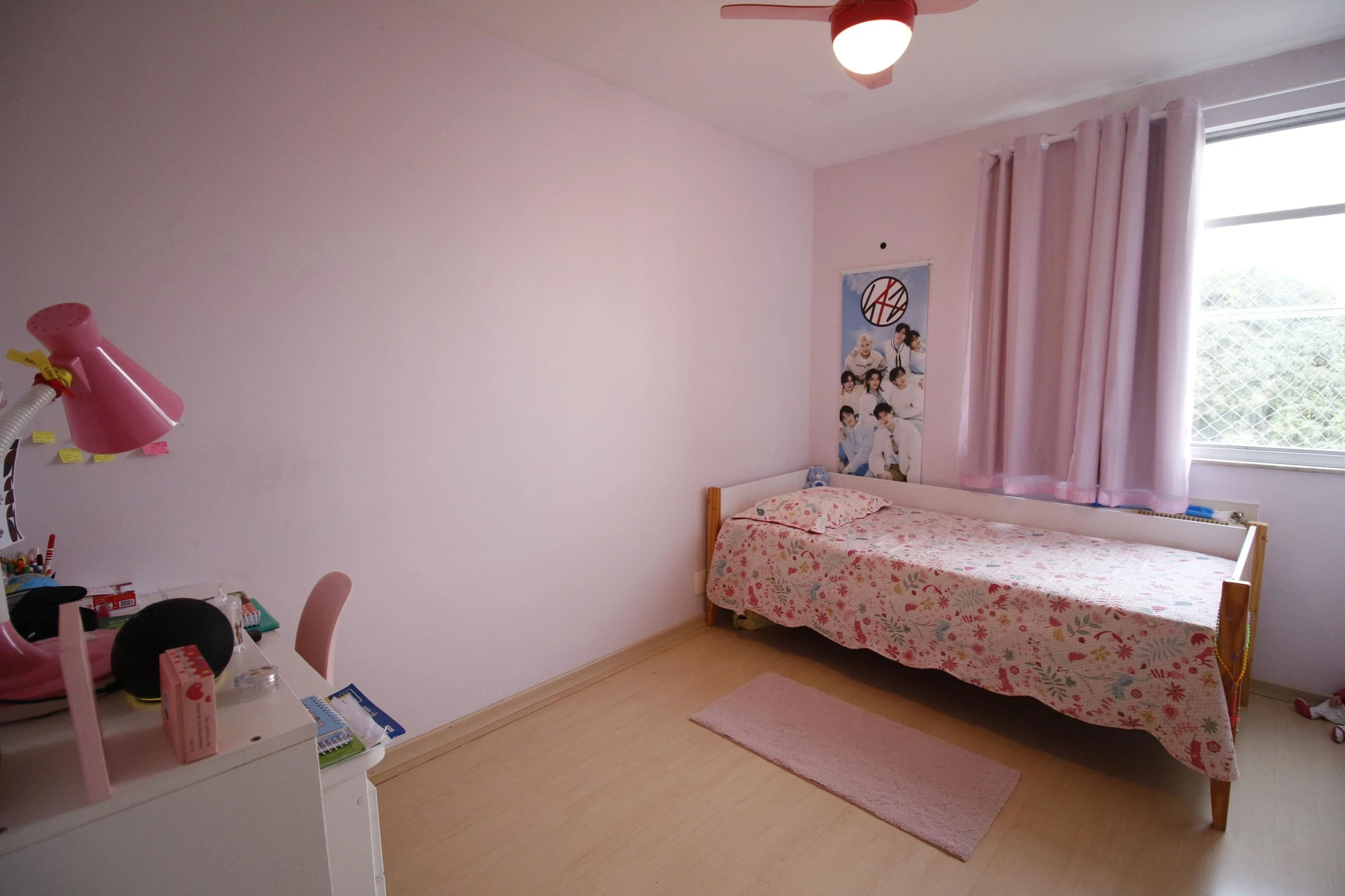 2-bedroom apartment in a building with a pool — photo 4