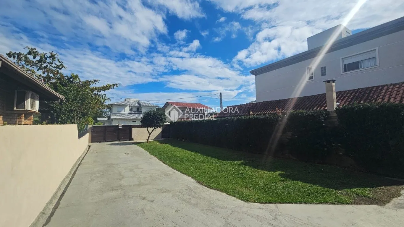 Будинок: 3 спальні, 1 з власною ванною кімнатою, 130 м² — photo 38