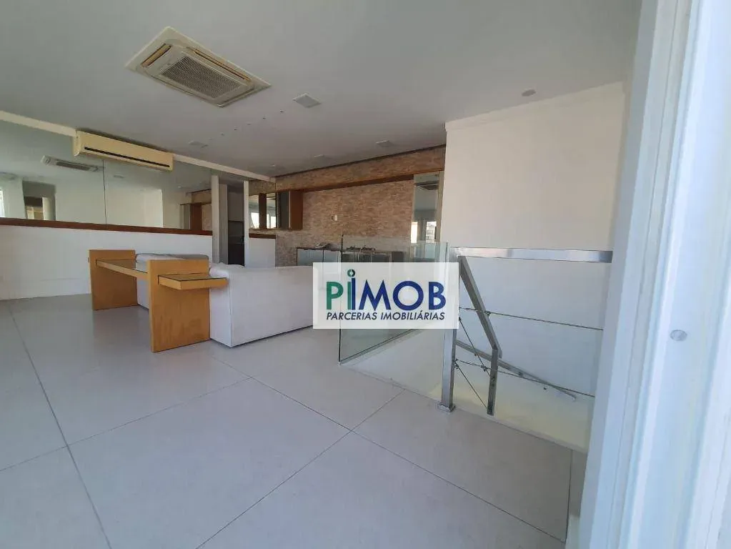 Furnished penthouse with 4 bedrooms and jacuzzi — photo 17