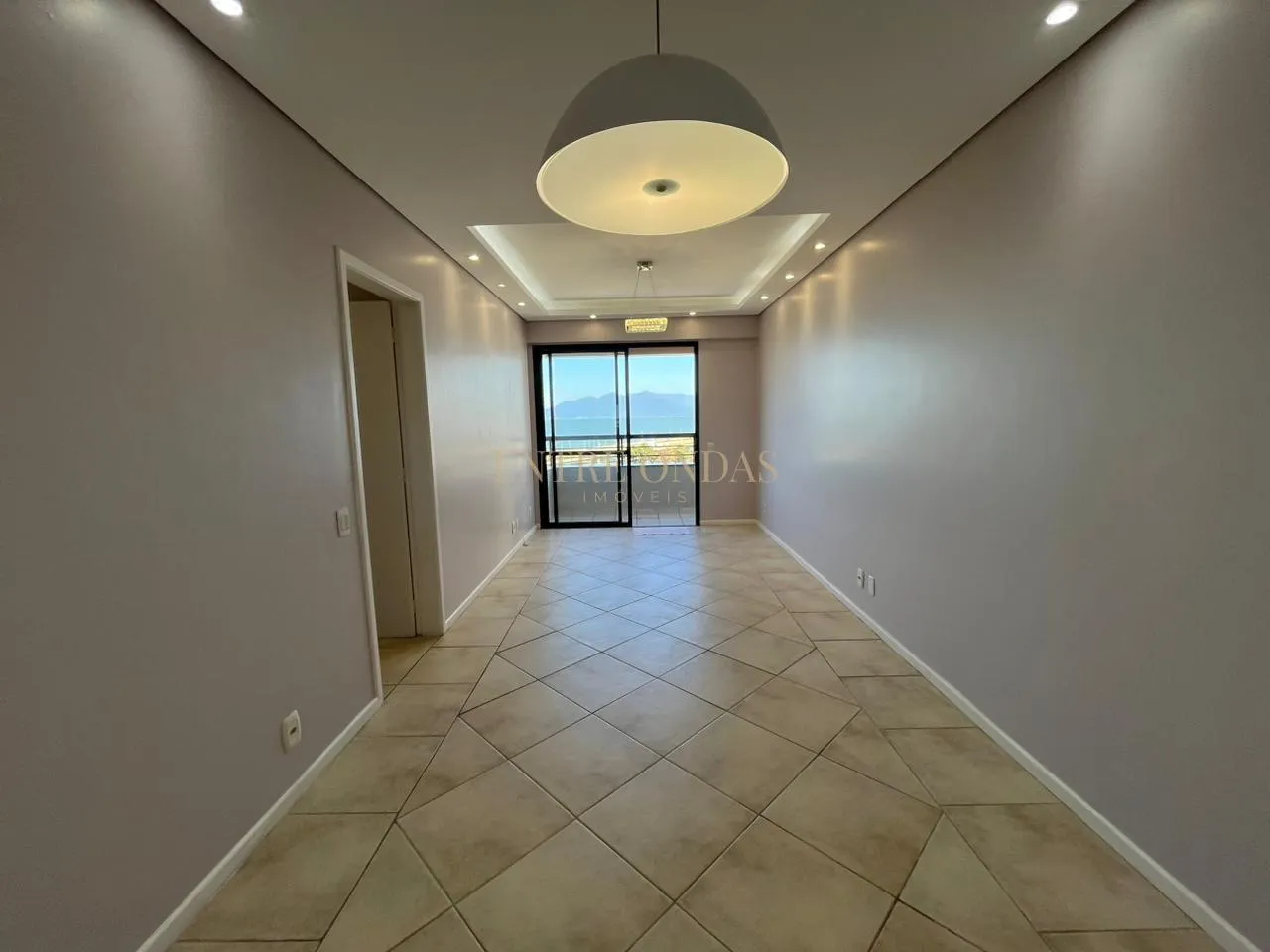 Apartment on the 1st floor with a water view — photo 41