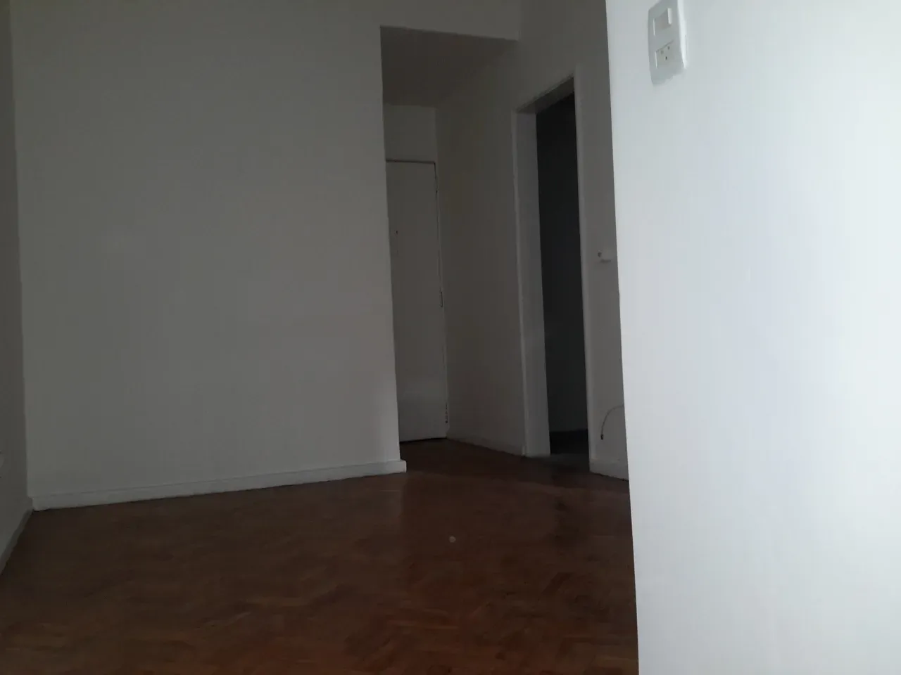 Дерев'яна підлога або ламінат та 1 спальня: квартира 38 м² — photo 10