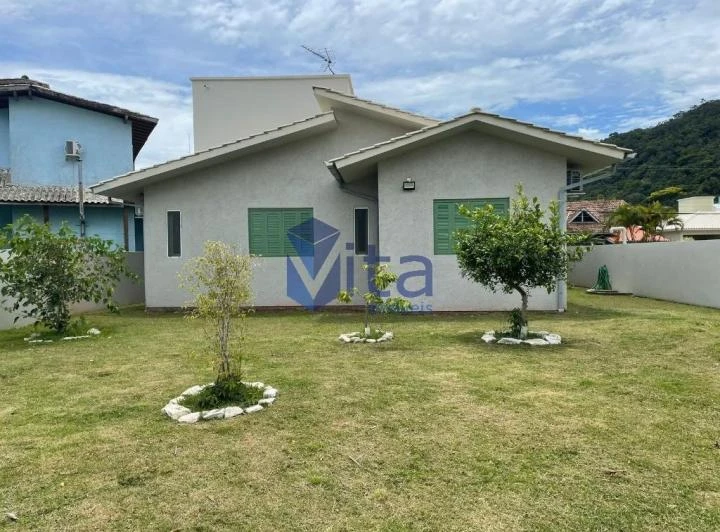 House with an open-plan kitchen and air conditioning — photo 4