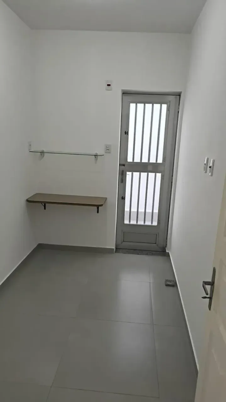 Apartment with 3 bedrooms and balcony grill — photo 2