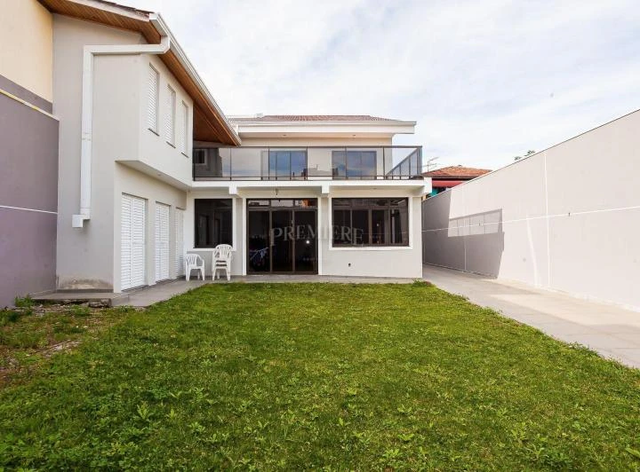 Casa en alquiler con 4 suites y balcón — photo 4