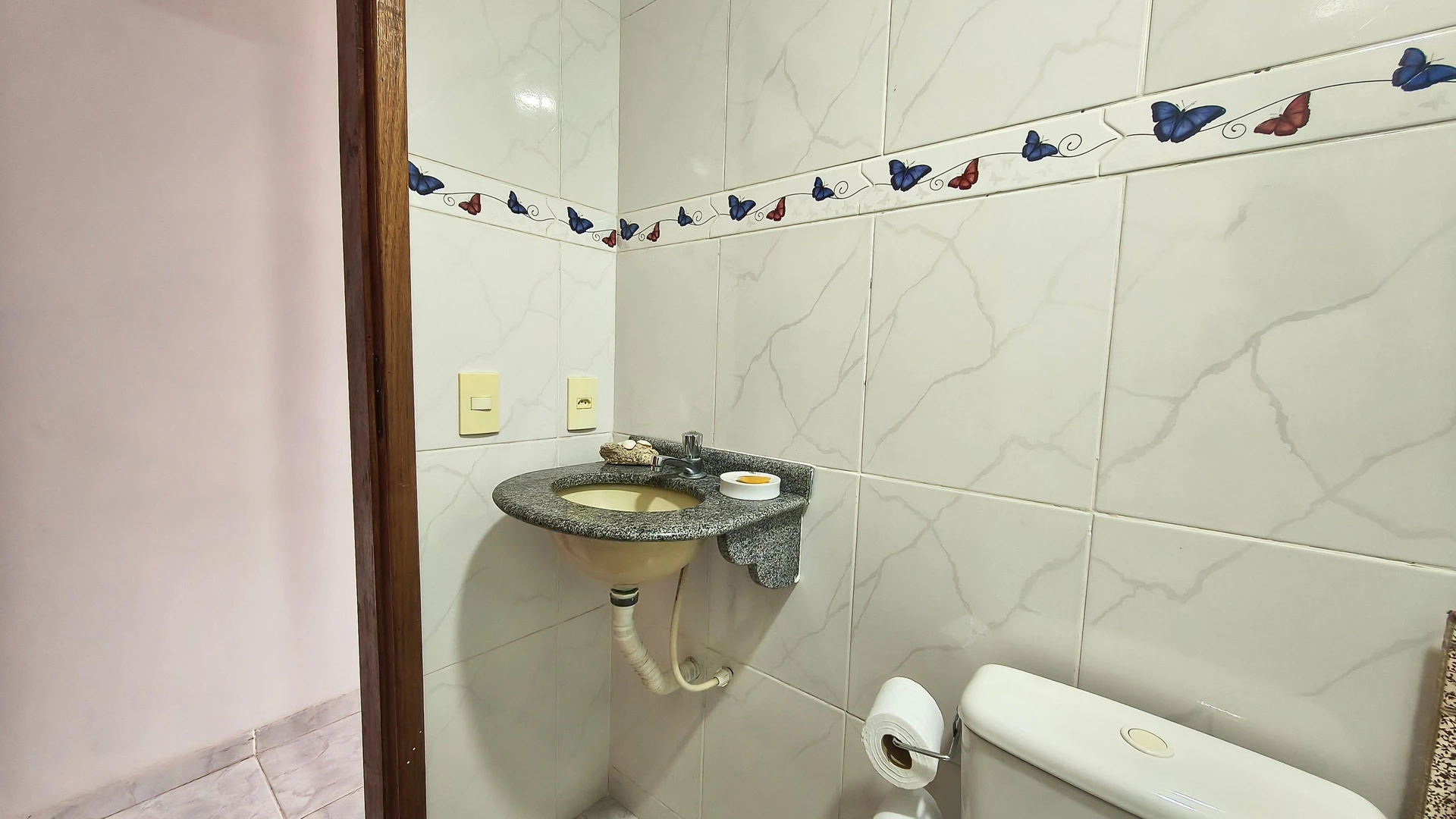 Casa con 4 dormitorios, 3 baños y jardín privado — photo 46