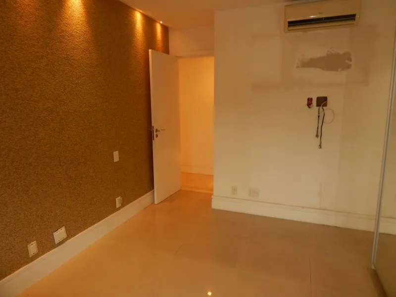 3-bedroom apartment in a building with a sauna — photo 9