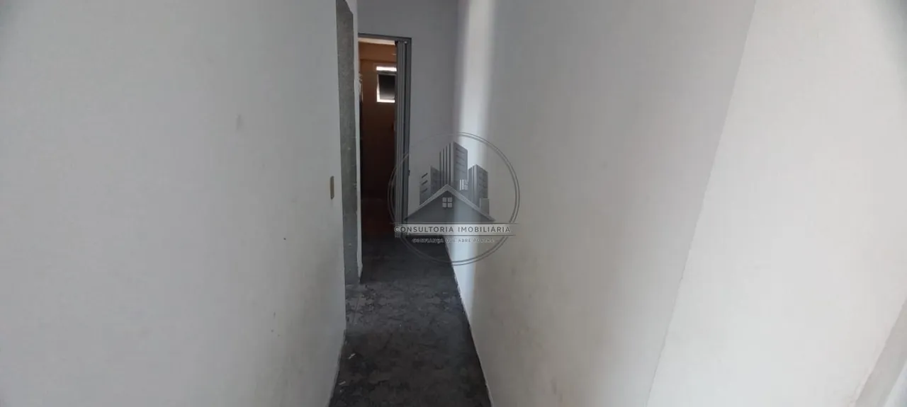 Apartment with 2 bedrooms and a glass shower enclosure — photo 15