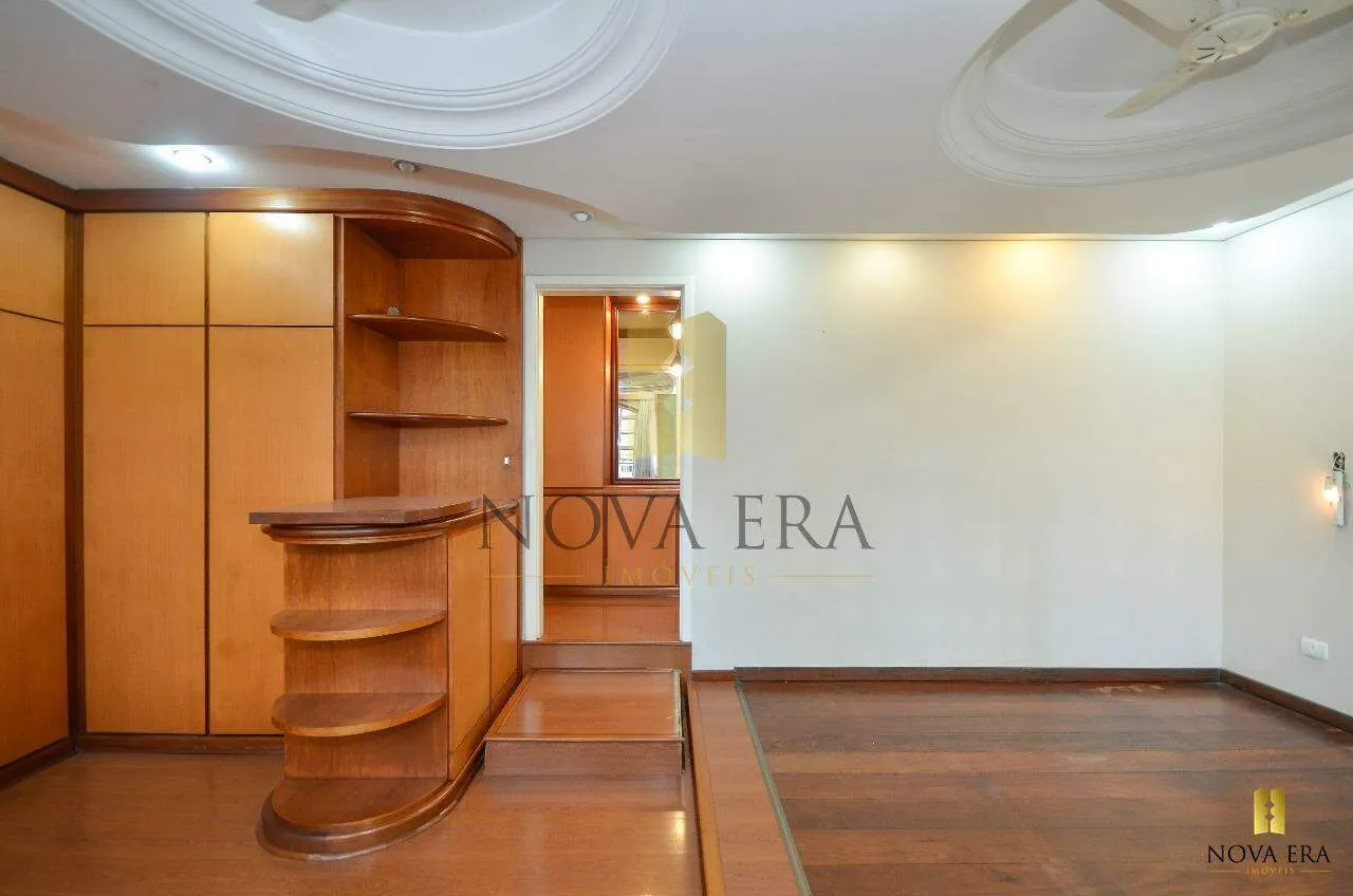 4-bedroom house with a grill on the balcony in Curitiba — photo 14