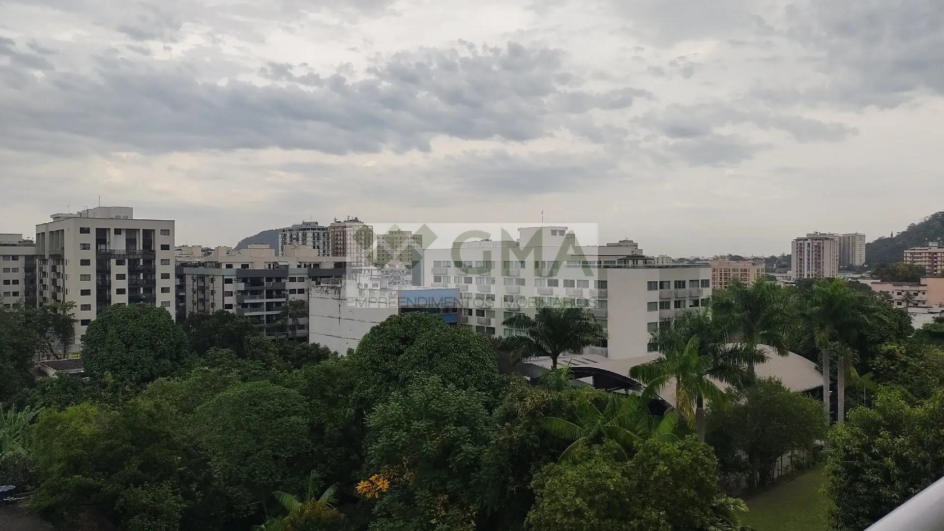205 m² apartment on the 5th floor with 4 bedrooms — photo 39