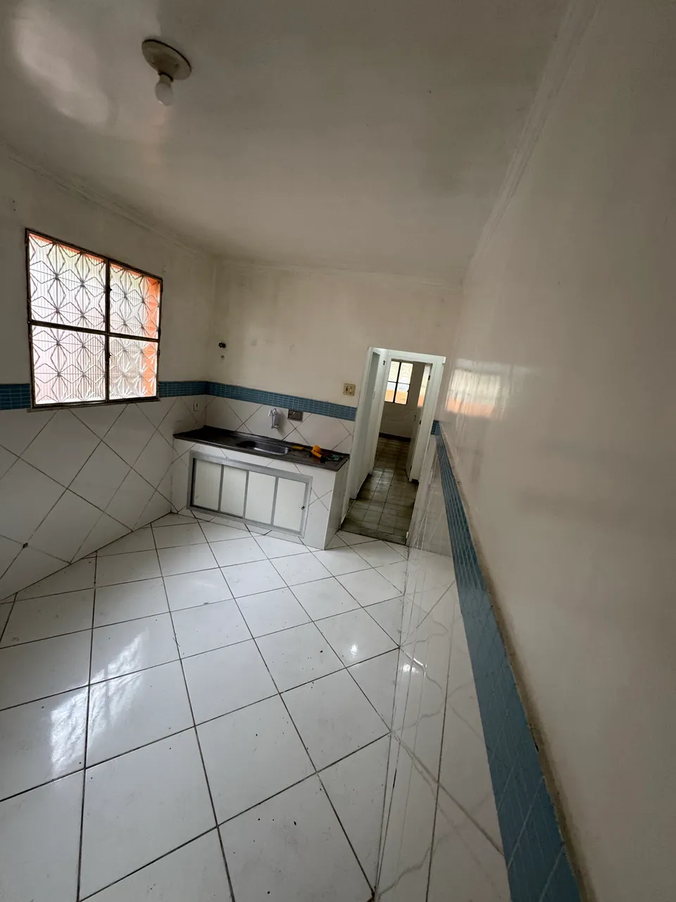 Casa com cozinha separada e fogão — photo 2