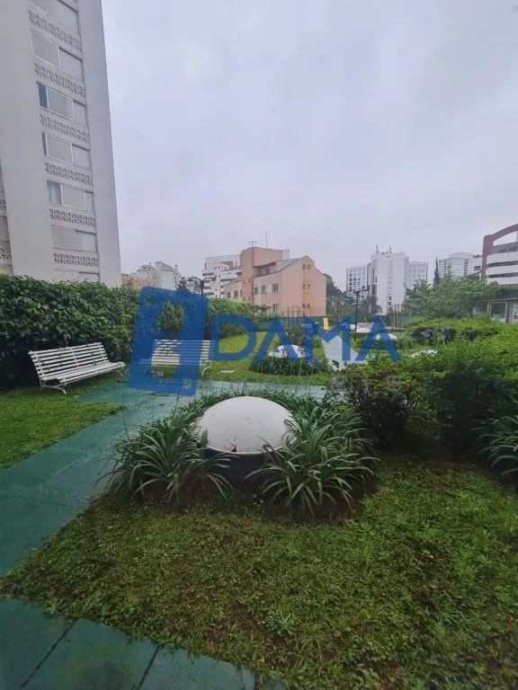 3-bedroom apartment with 1 bathroom and 171.20 m² — photo 74