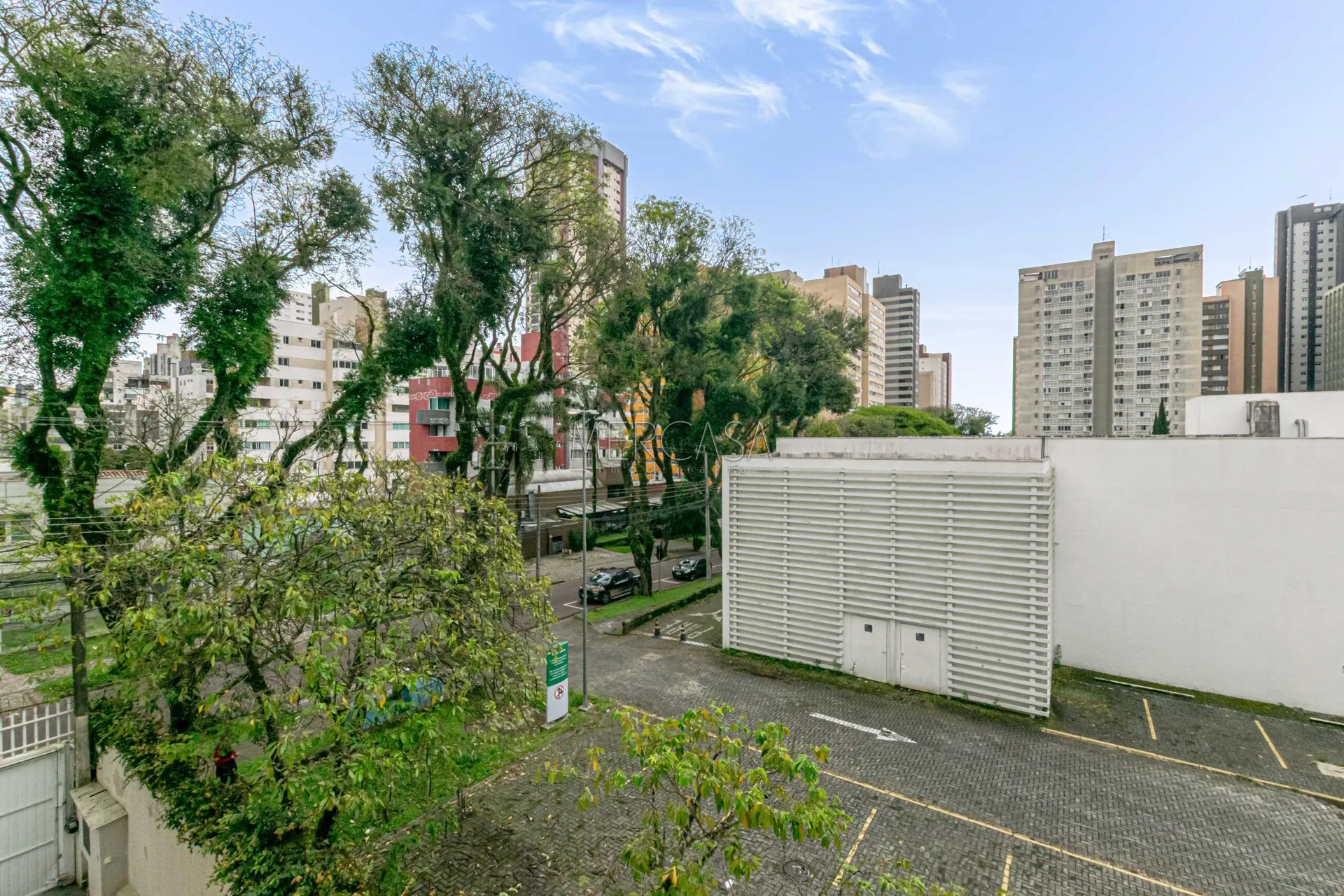 One-bedroom, 31 m² apartment in Curitiba — photo 12