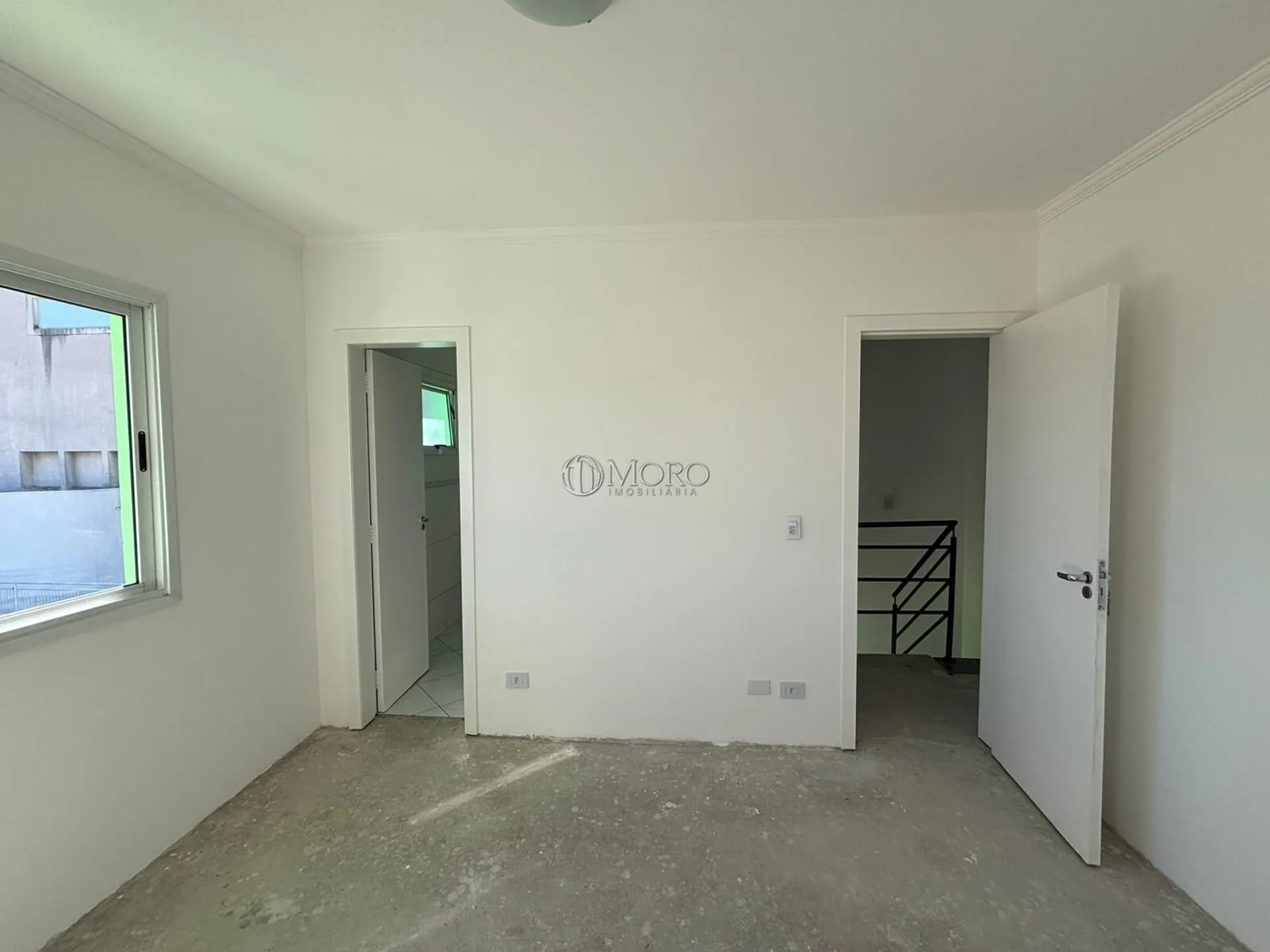 Townhouse with a closed kitchen and 3 bedrooms — photo 24