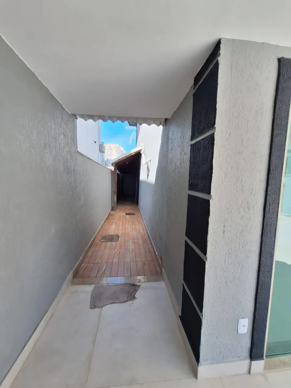 Rental house with 5 bedrooms and 5 bathrooms — photo 16
