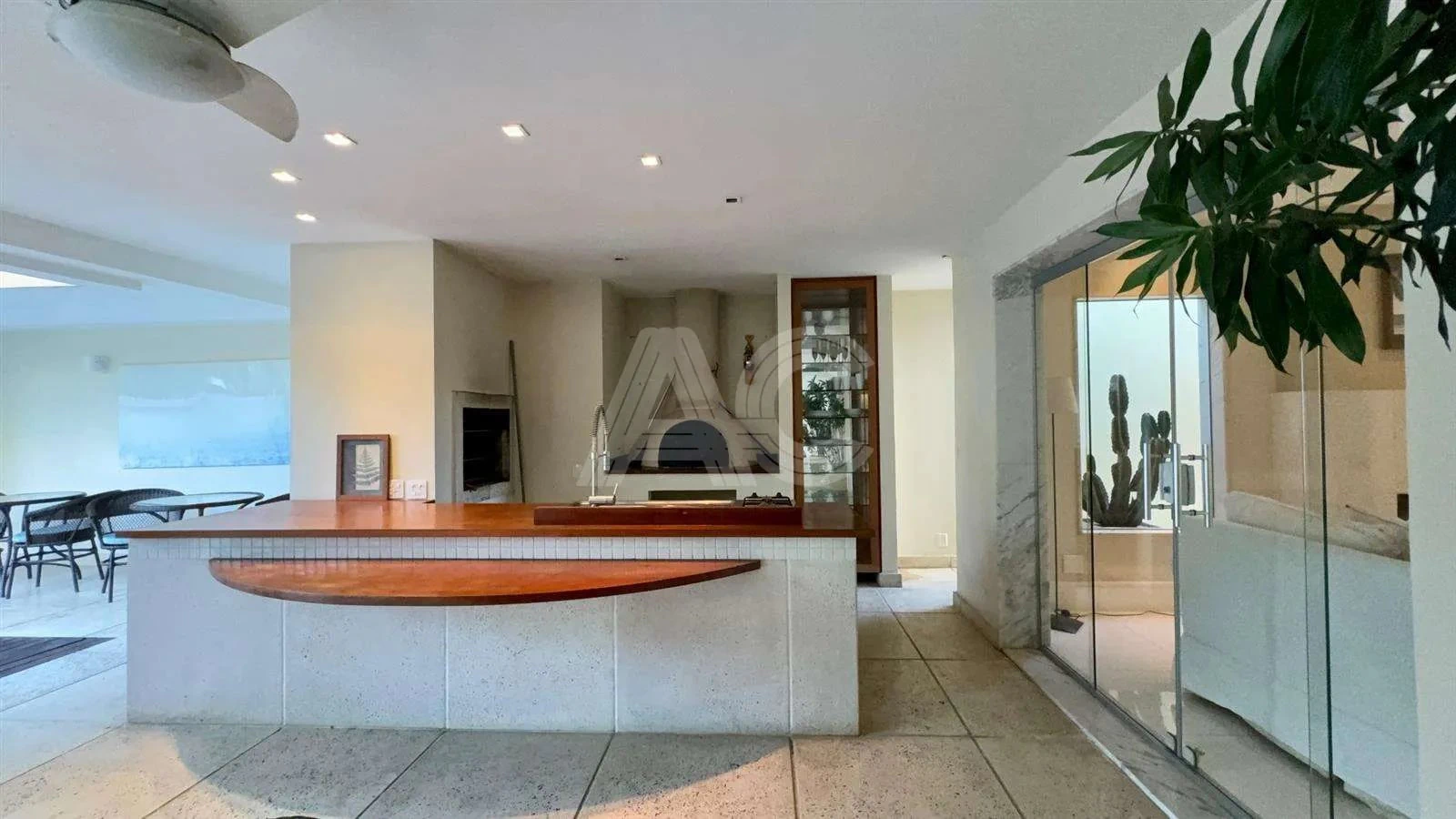 Casa em condomínio com 4 suítes e jardim privativo — photo 2