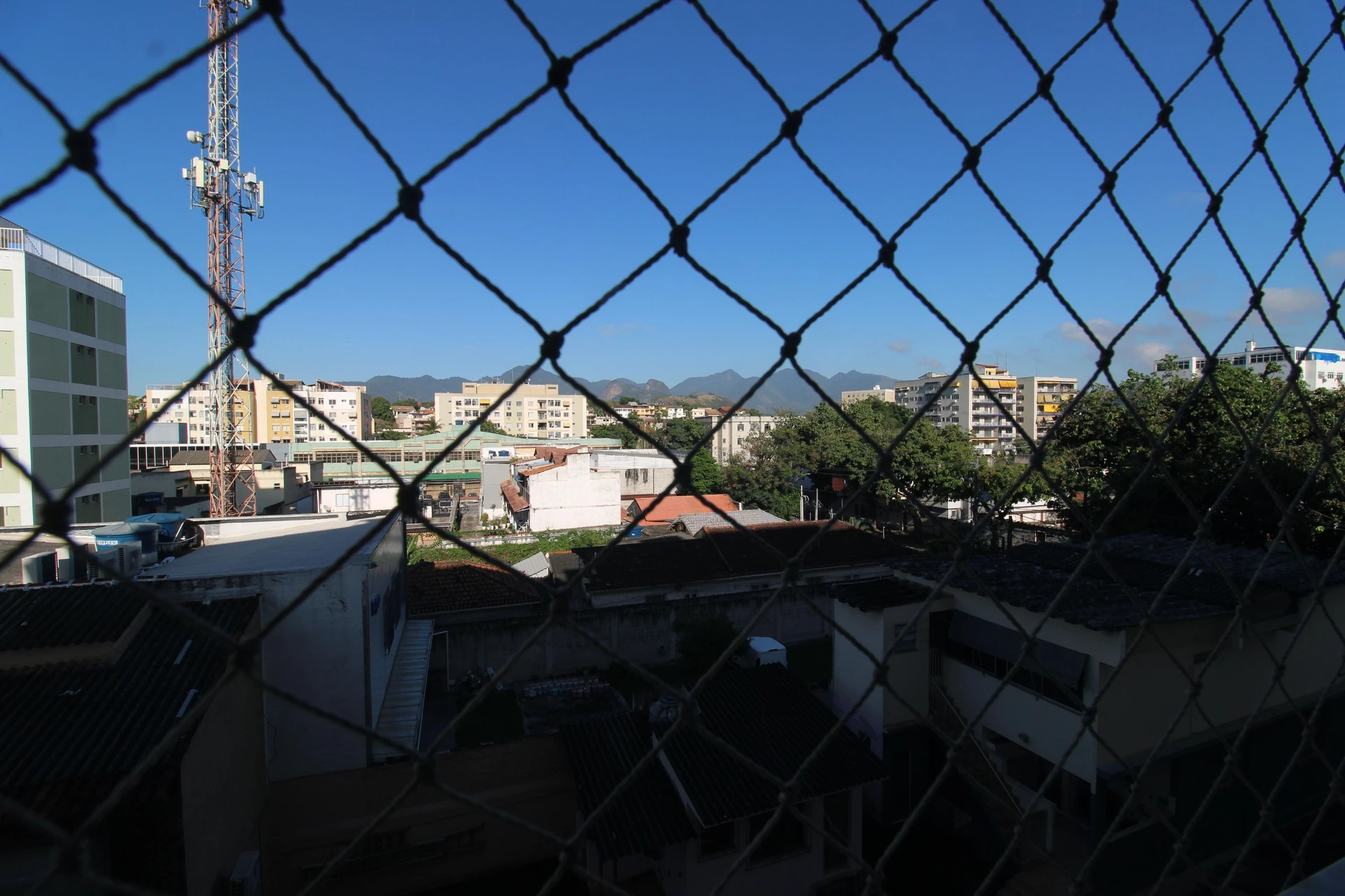 3-bedroom apartment with an en-suite and balcony — photo 20