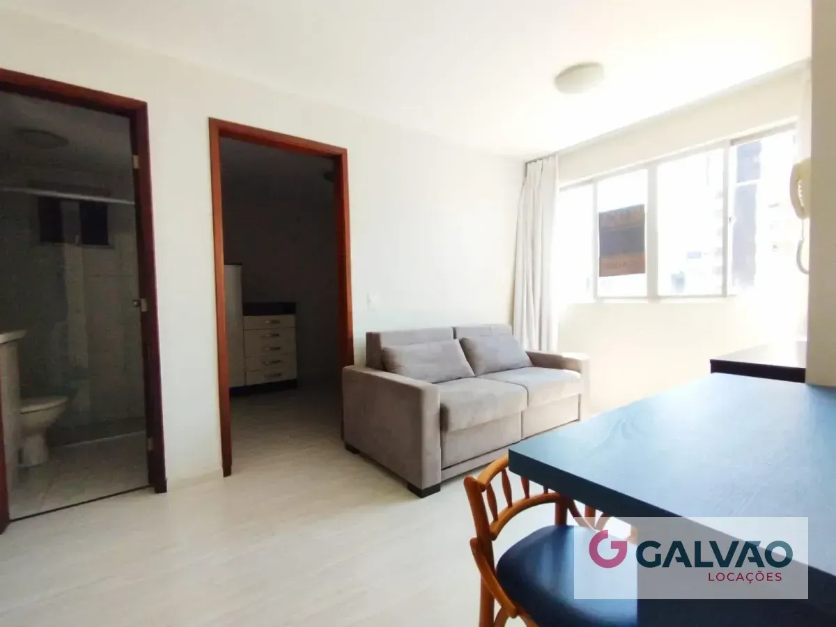 Furnished 1-bedroom apartment with open-plan kitchen — photo 7
