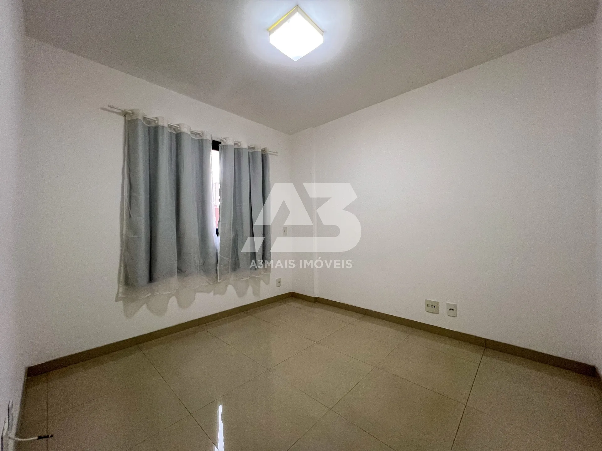 Apartment, 65 m², with a glass-enclosed balcony — photo 13