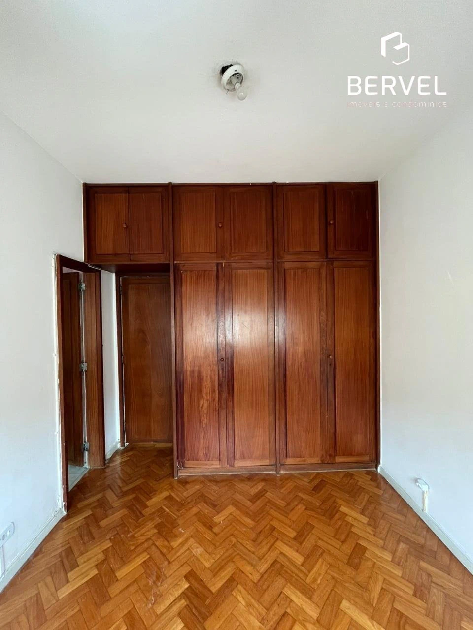 4-bedroom apartment with a suite, 160 m² — photo 12