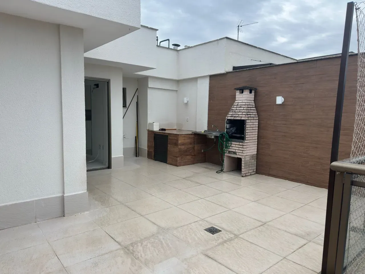 Mountain view in a 2-bedroom apartment, 140 m² — photo 43