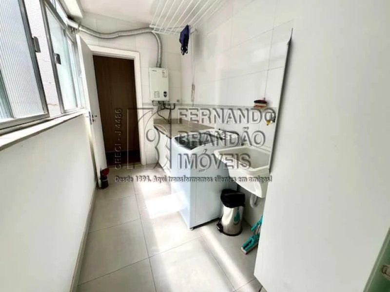 Квартира з 4 спальнями та гардеробною — photo 24