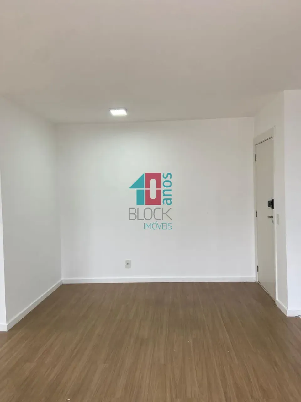 2-bedroom apartment with balcony and 2 bathrooms — photo 3
