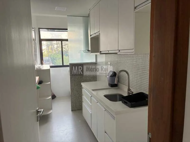 Apartment with 2 bedrooms and 2 bathrooms plus a balcony — photo 2