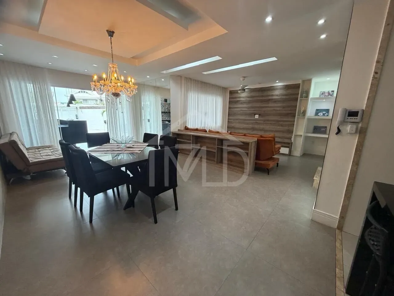 Unfurnished house with 4 bedrooms and 5 baths — photo 33