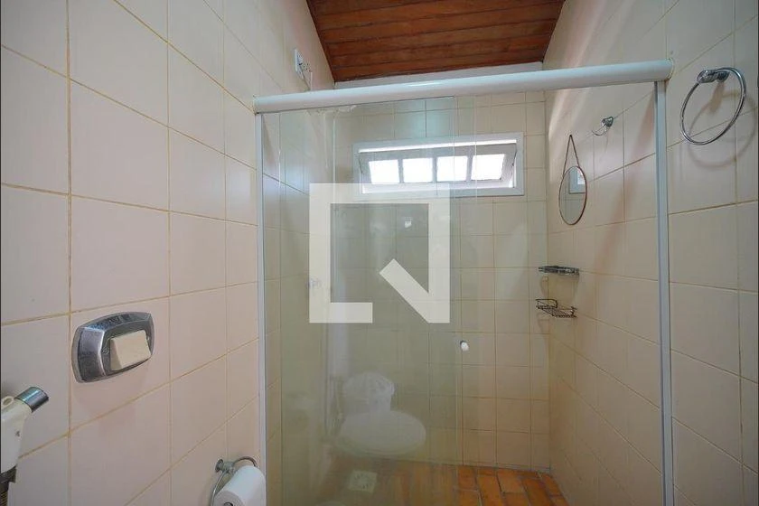 Furnished house with 4 bedrooms and 209 m², 3 bathrooms — photo 14