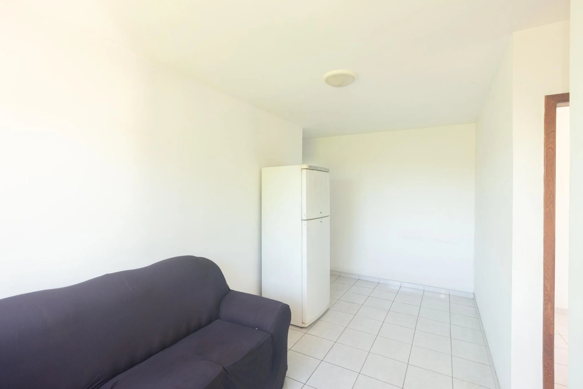 Apartamento en alquiler sin amueblar con 2 dormitorios y 1 plaza — photo 7